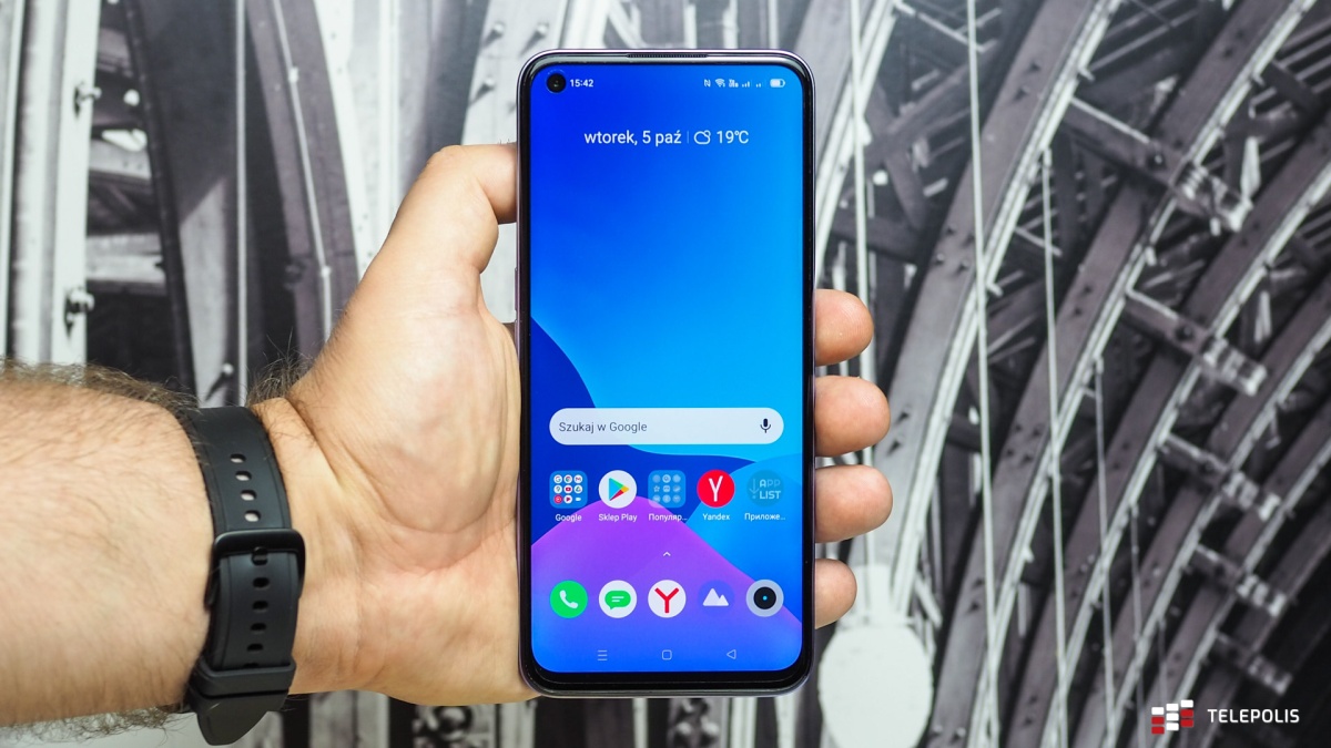 Masz taki smartfon? Uważaj, mogą Cię podsłuchiwać