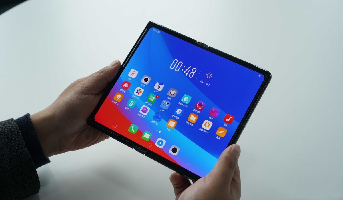Rozkładany Oppo Foldable nadejdzie w grudniu. Nazwa kodowa: Paw