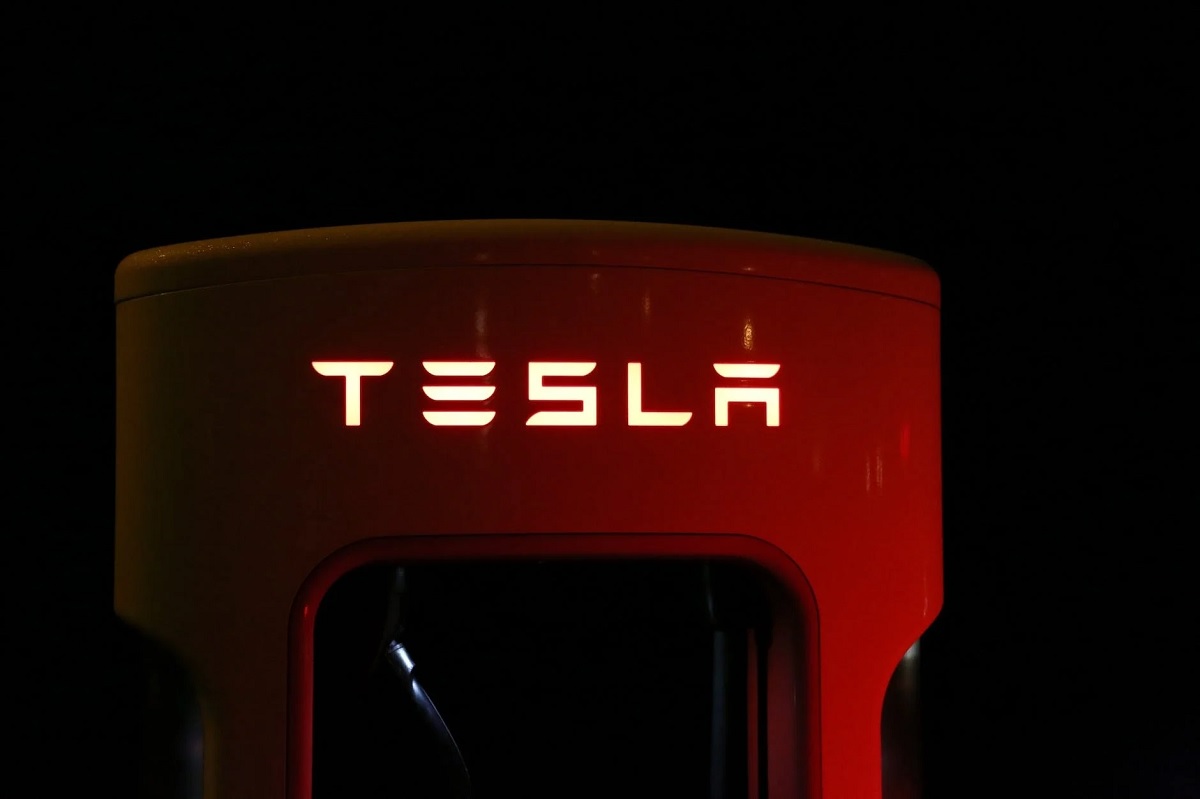 Elon Musk musi sprzedać 10% udziałów Tesli - Twitter zadecydował