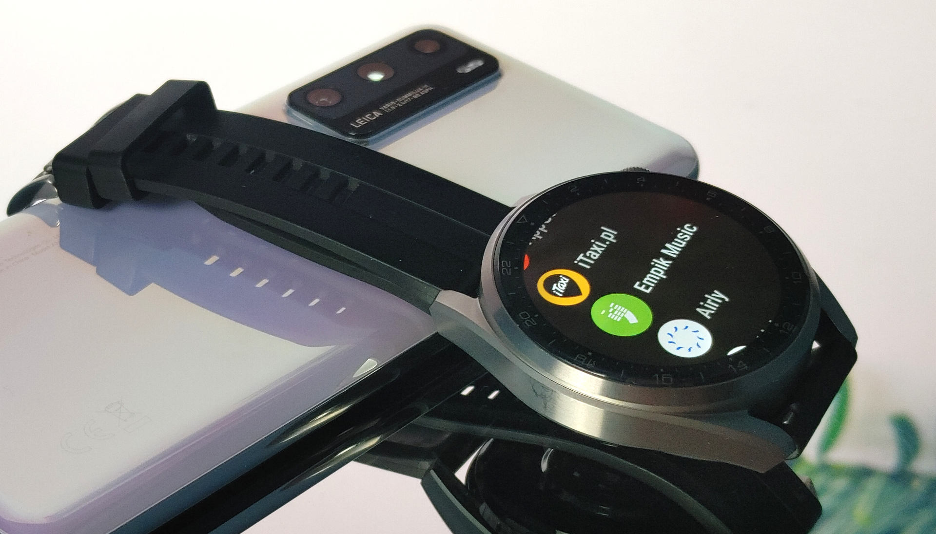 Zegarki Huawei Watch 3: piękne i coraz bardziej smart. Mają nowe, fajne aplikacje