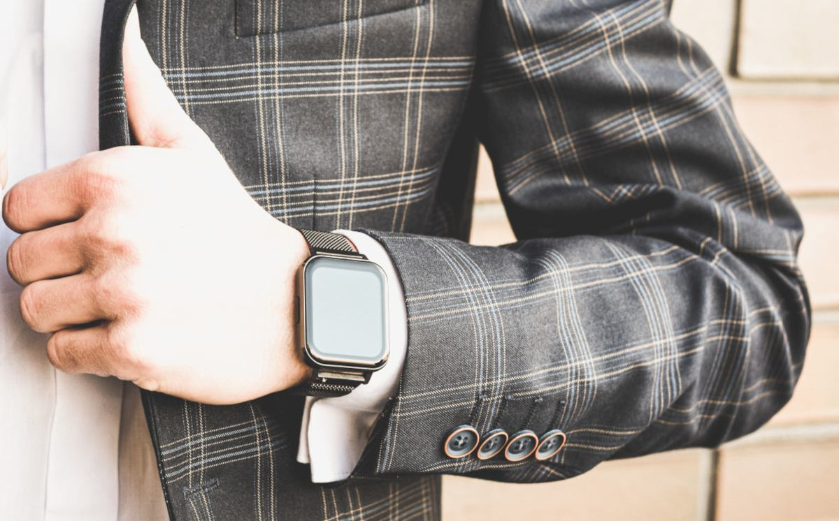 Maxcom FW45 Aurum 2: wygląda jak Apple Watch, mierzy saturację, jest tani