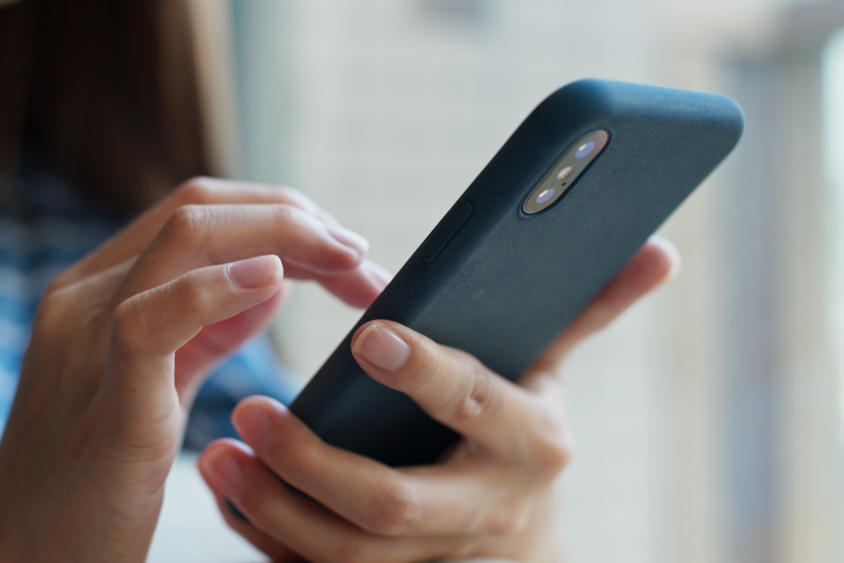 SMS o dopłacie do paczki? Uważaj, to może być oszustwo!