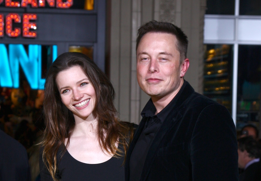 Elon Musk śmieciarzem. Nie zostawiają na nim suchej nitki