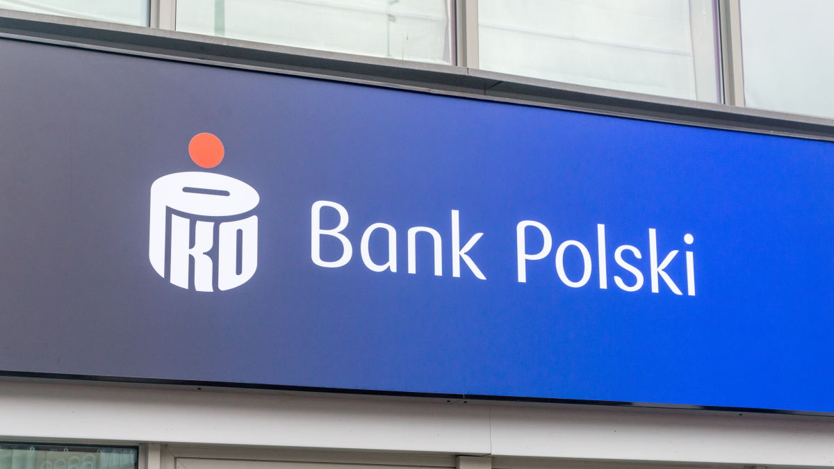 PKO BP z nową usługą. Zbliż dowód do smartfonu i gotowe