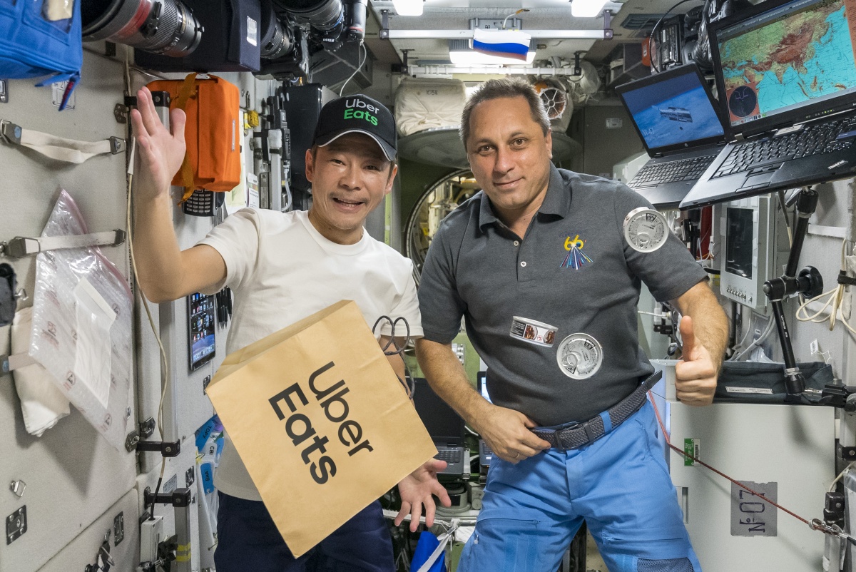 Uber Eats jest wywalony w kosmos. Dosłownie