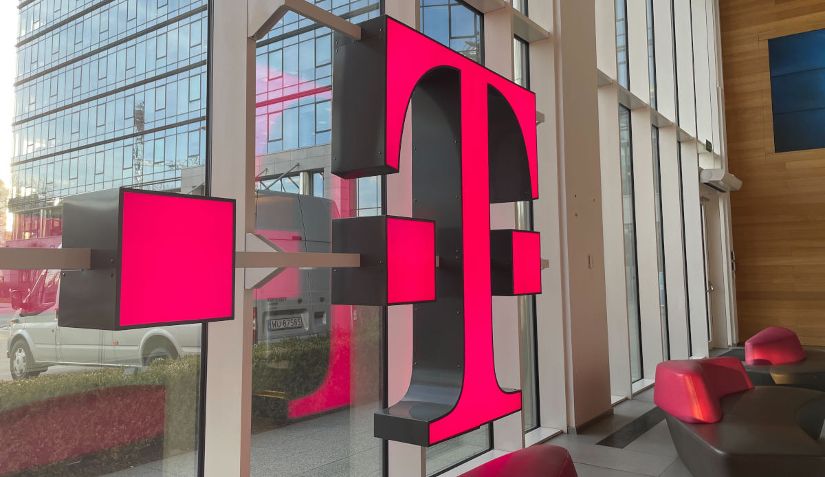 T-Mobile wprowadza MetroCluster. Usługa debiutuje w aplikacji moBiLET