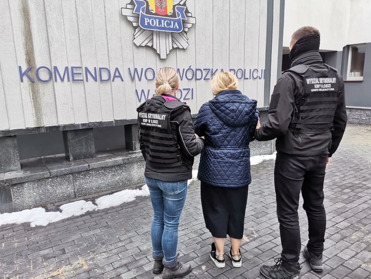 Policja zatrzymała grupę oszustów. Polacy wyłudzali pieniądze od Niemców