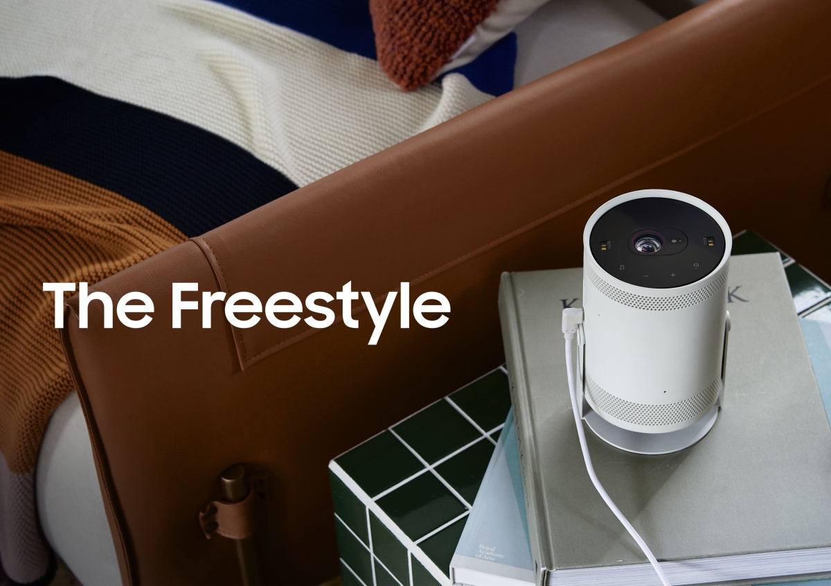 Samsung The Freestyle to przenośny projektor, inteligentny głośnik i źródło światła w jednym