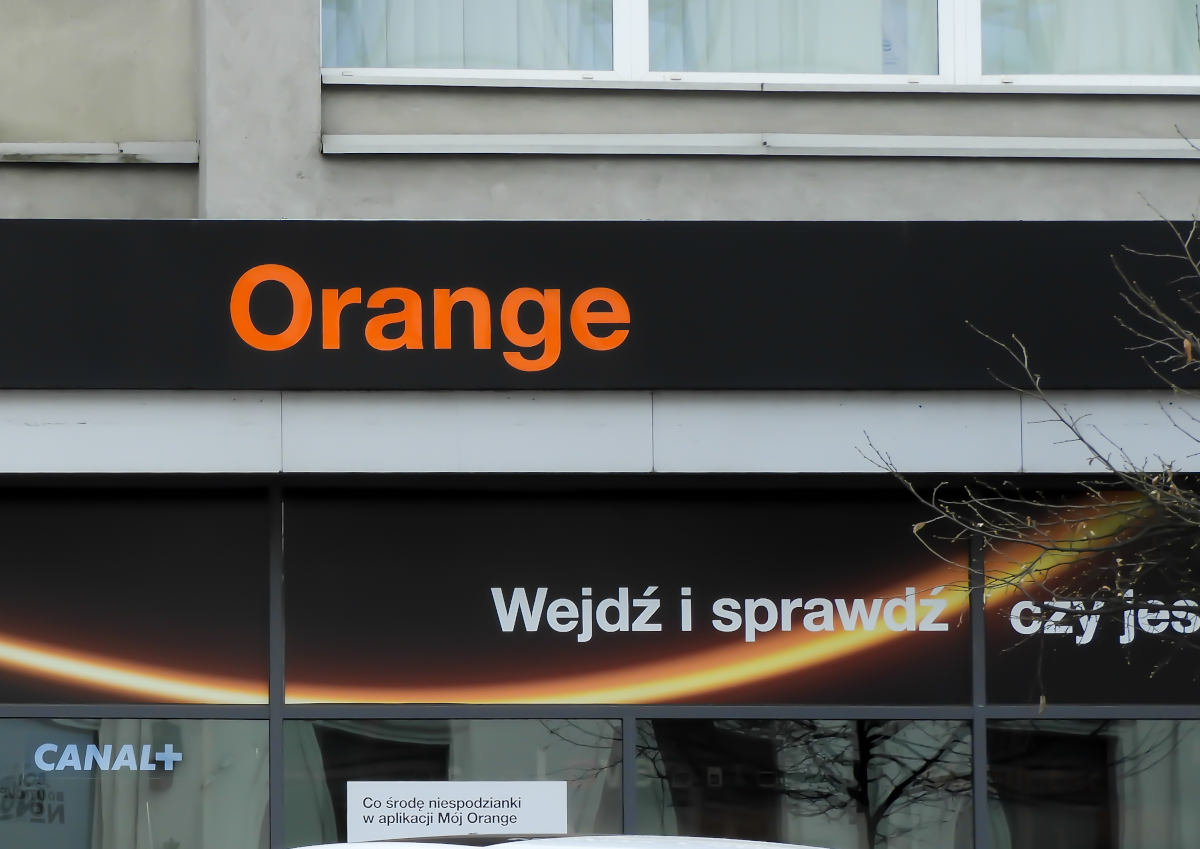 Orange: odbierz swój prezent. Dwa miesiące za darmo lub gigabajty