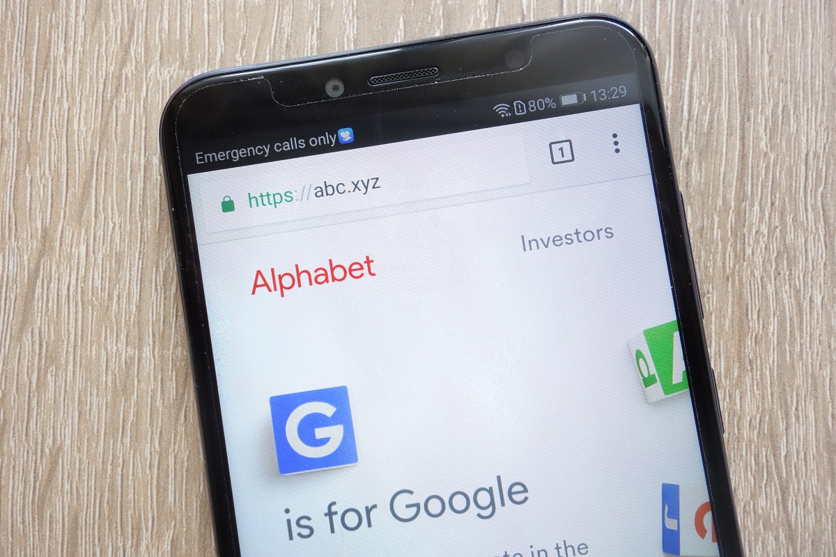 Google spada z tronu, ale i tak może otwierać szampana