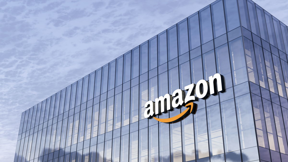 Amazon. Wszedł jak do siebie i wyniósł ponad 1 000 000 zł