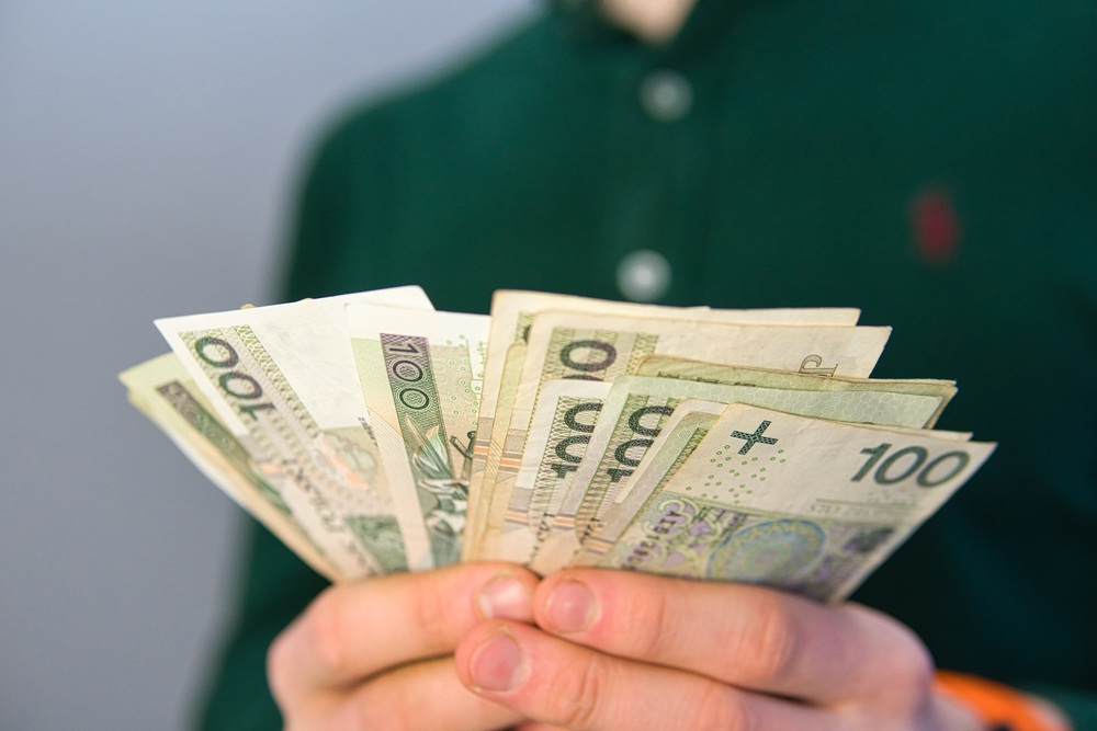Atak na pieniądze Polaków. Chodzi o kupujących w sieci