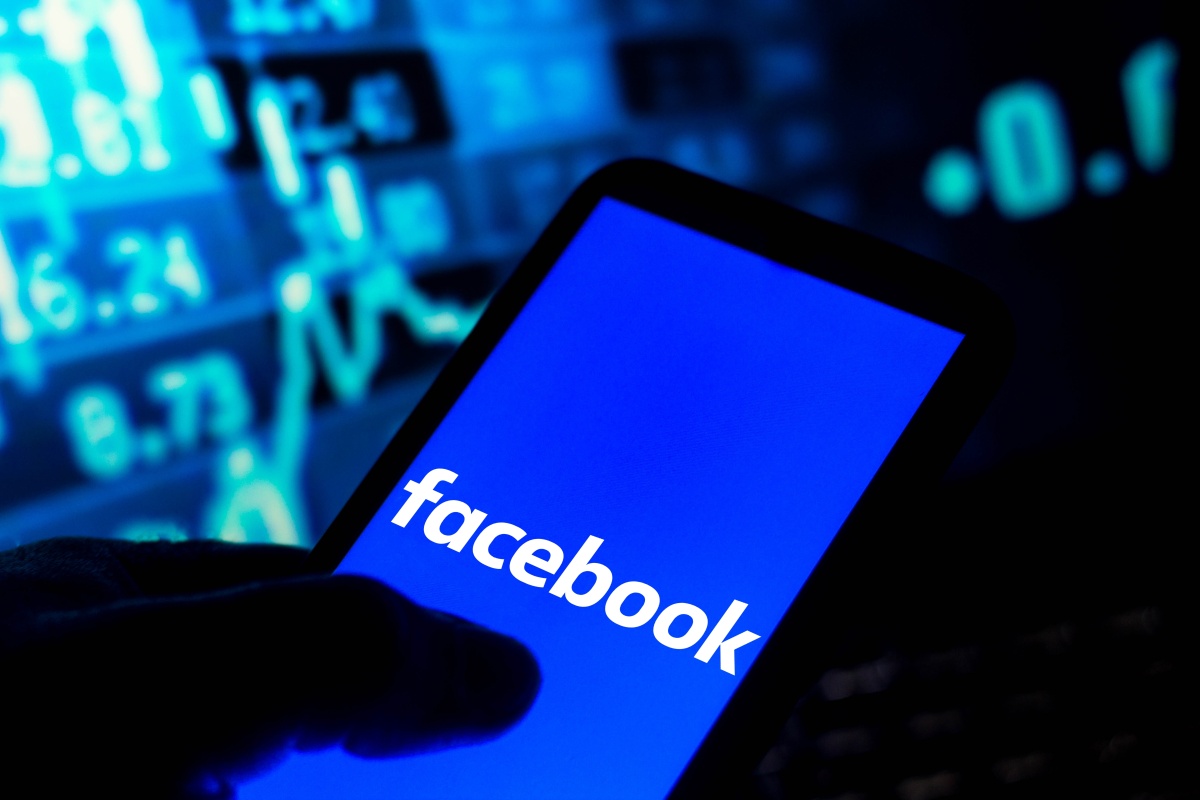 Facebook liże rany. Epokowy moment w historii serwisu