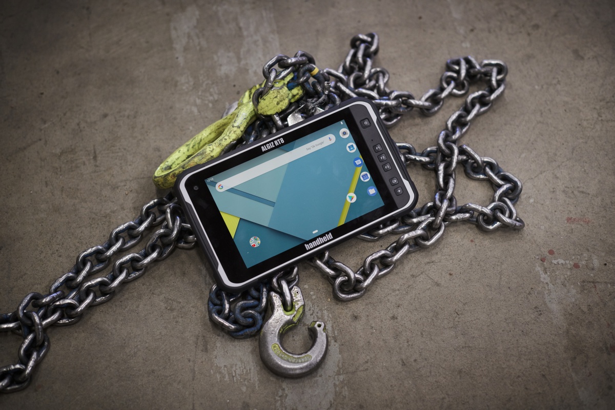 Handheld Algiz RT8 – pancerny tablet teraz z Androidem 11 i certyfikatem AER
