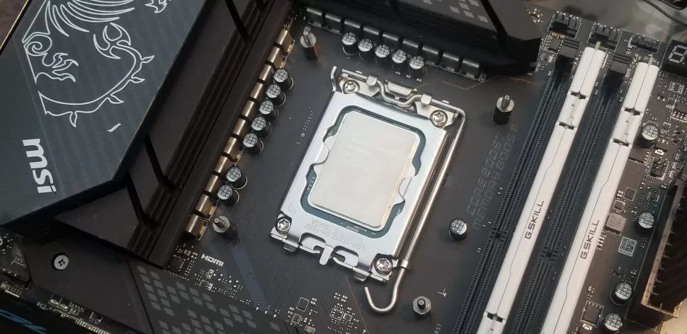Intel naprawia babole. W końcu, bo zajęło to aż 3 miesiące