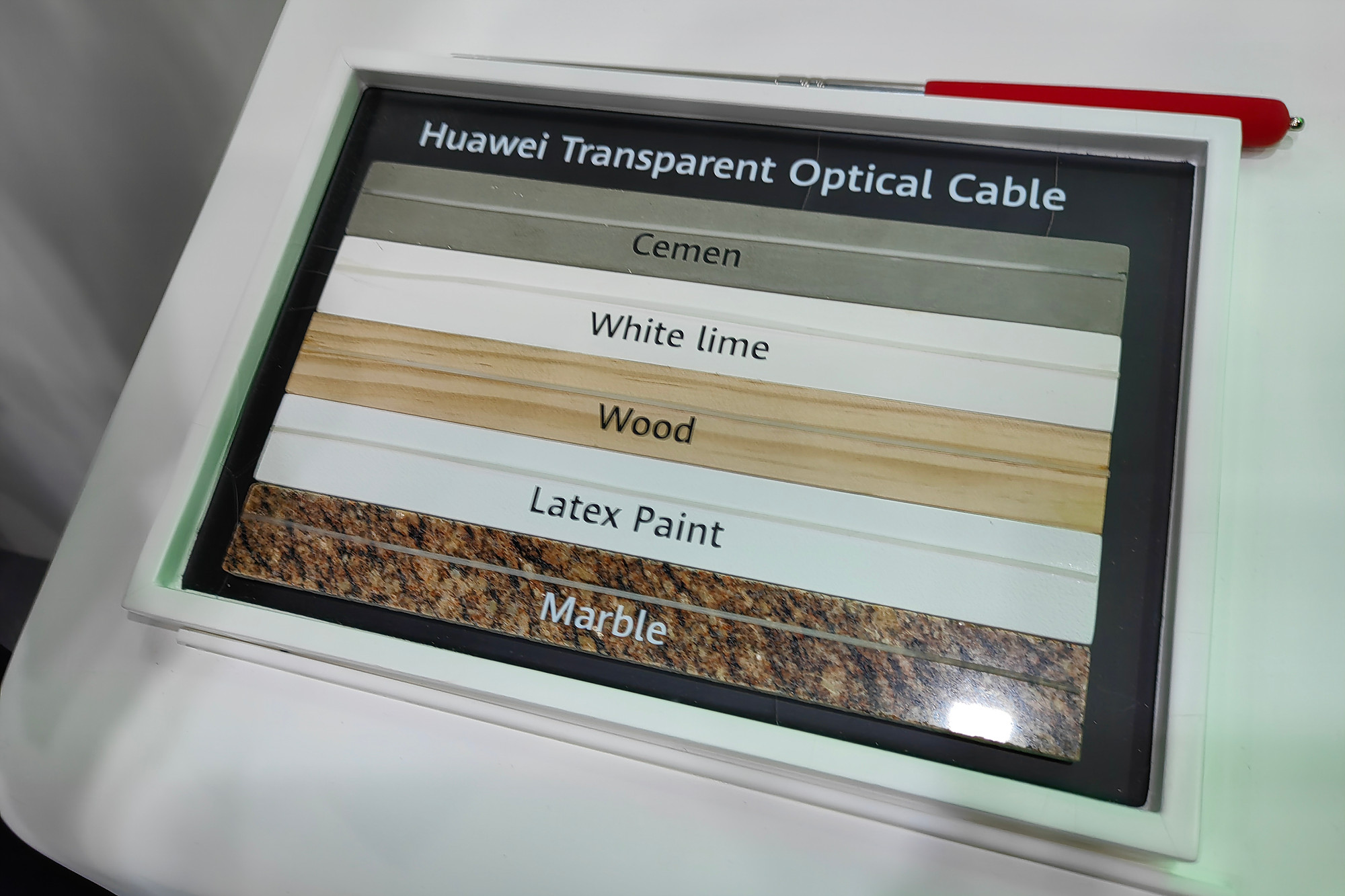 Koniec problemów z Wi-Fi. Huawei prowadzi światłowód do każdego pokoju