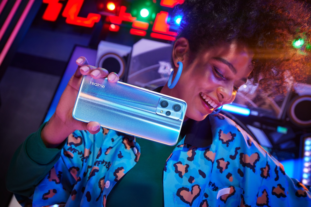 Realme 9 Pro zmieni kolor jak kameleon