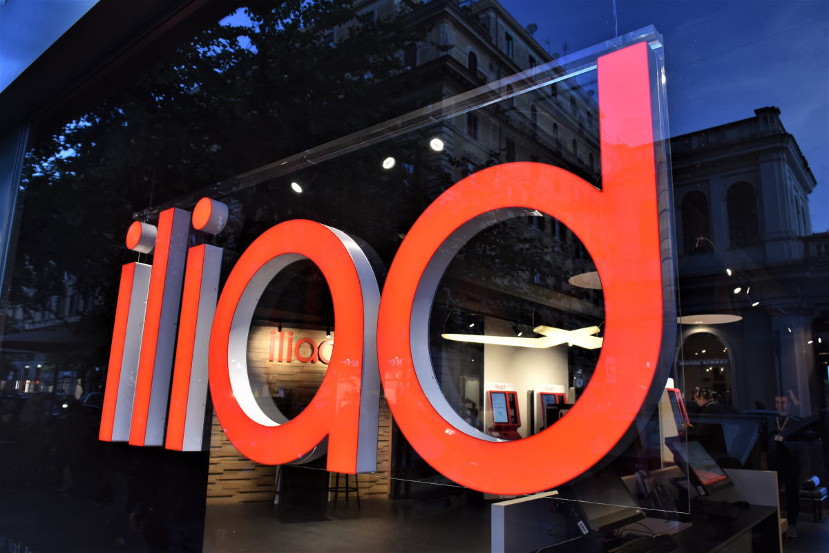 Nie tylko Play – cała Grupa iliad wprowadza ułatwienia dla obywateli Ukrainy
