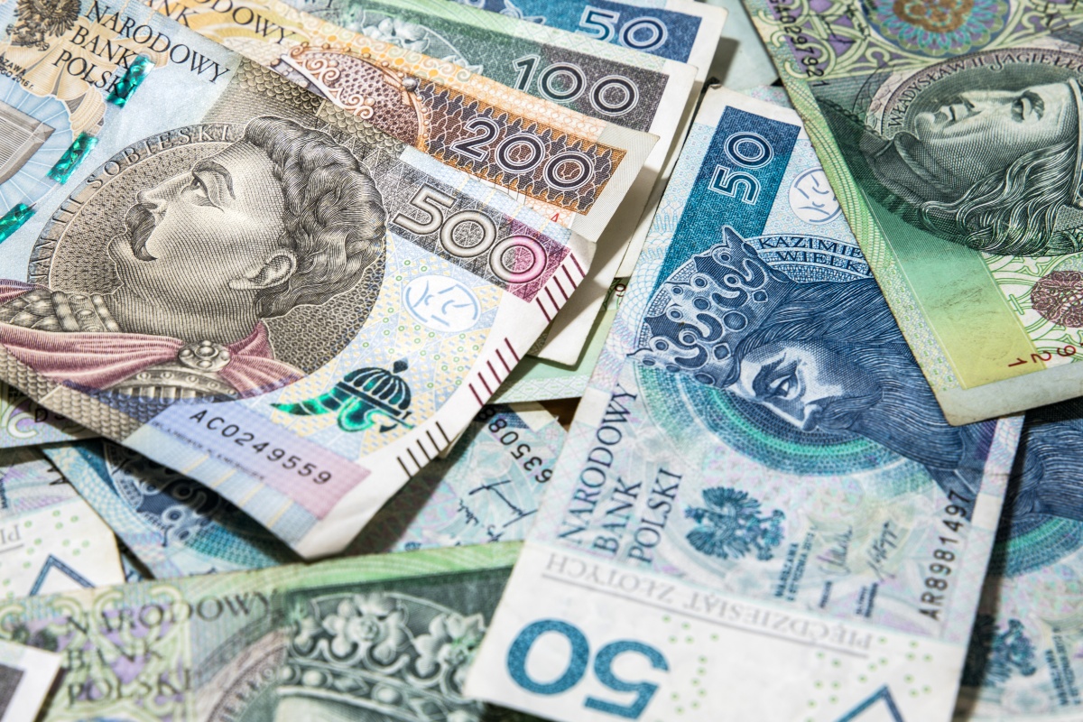 Brzeg: miała dopłacić kilka złotych do rachunku, straciła tysiące