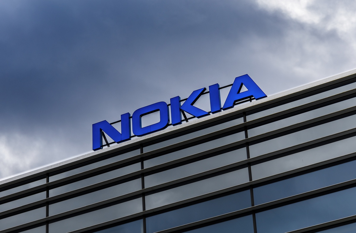 Nokia i Ericsson wstrzymują dostawy dla rosyjskich telekomów