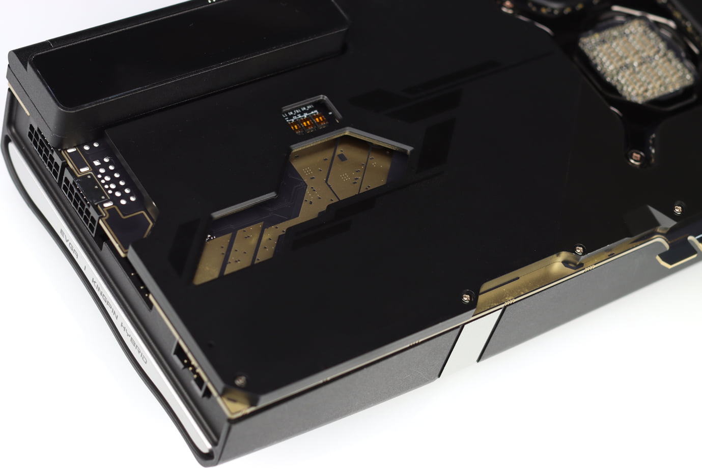 Wybrane modele GeForce RTX 3090 Ti z poborem mocy do 1200 W