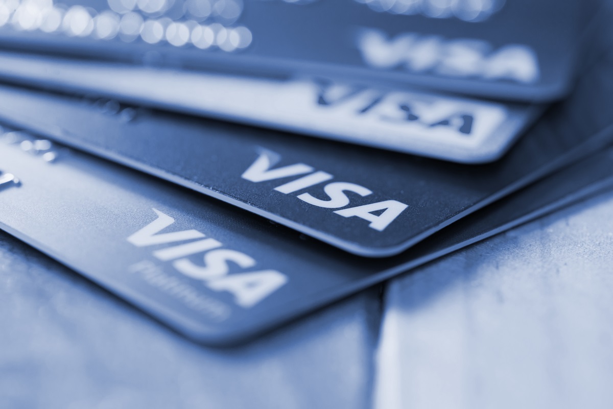 Rosjanie latają na wycieczki tylko po nowe karty Visa i Mastercard