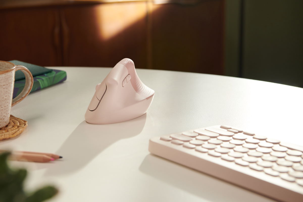 Logitech Lift. Ta myszka, to odpowiedź na problemy z nadgarstkiem