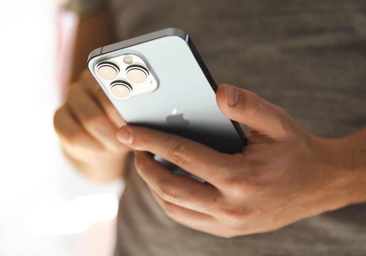 Plus odsłania karty. Znamy szczegóły dostępności iPhone'a