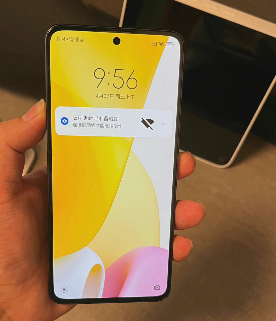 Xiaomi 12 Lite 5G na żywo. Ma aparat 108 Mpix i tak wygląda