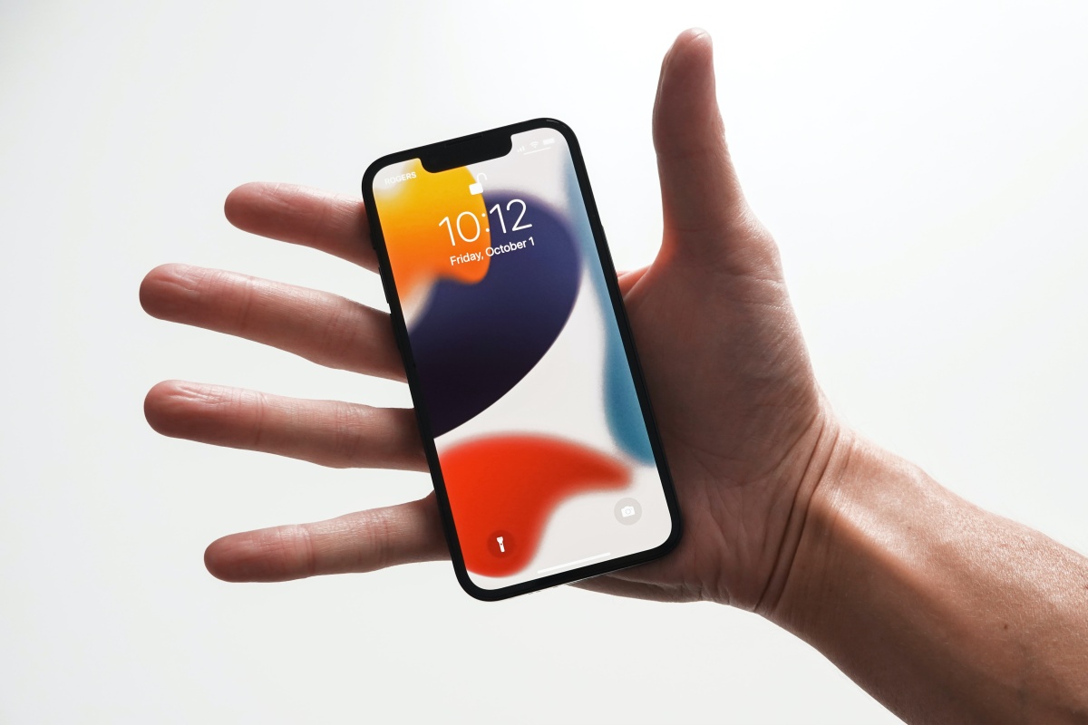 iPhone 14: te firmy dostarczą panele OLED do nowych smartfonów Apple