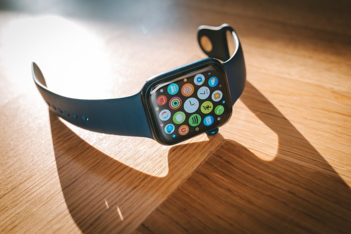 Apple Watch Series 6 pokazuje pusty ekran? Producent to naprawi