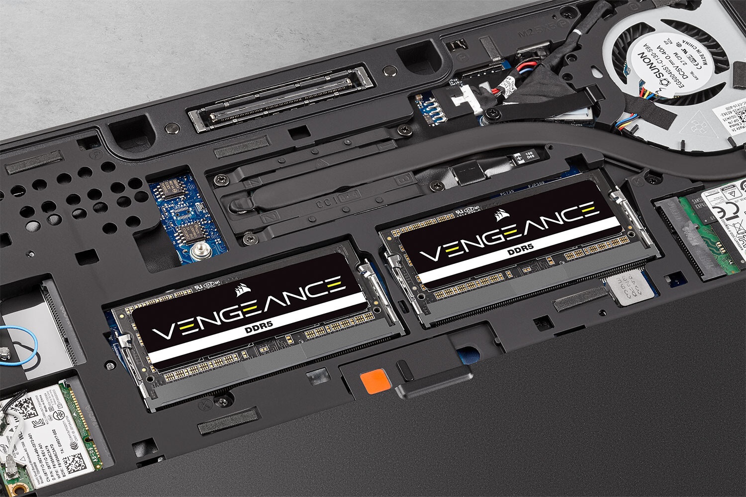 Corsair zawodzi fanów swoimi nowymi modułami RAM DDR5