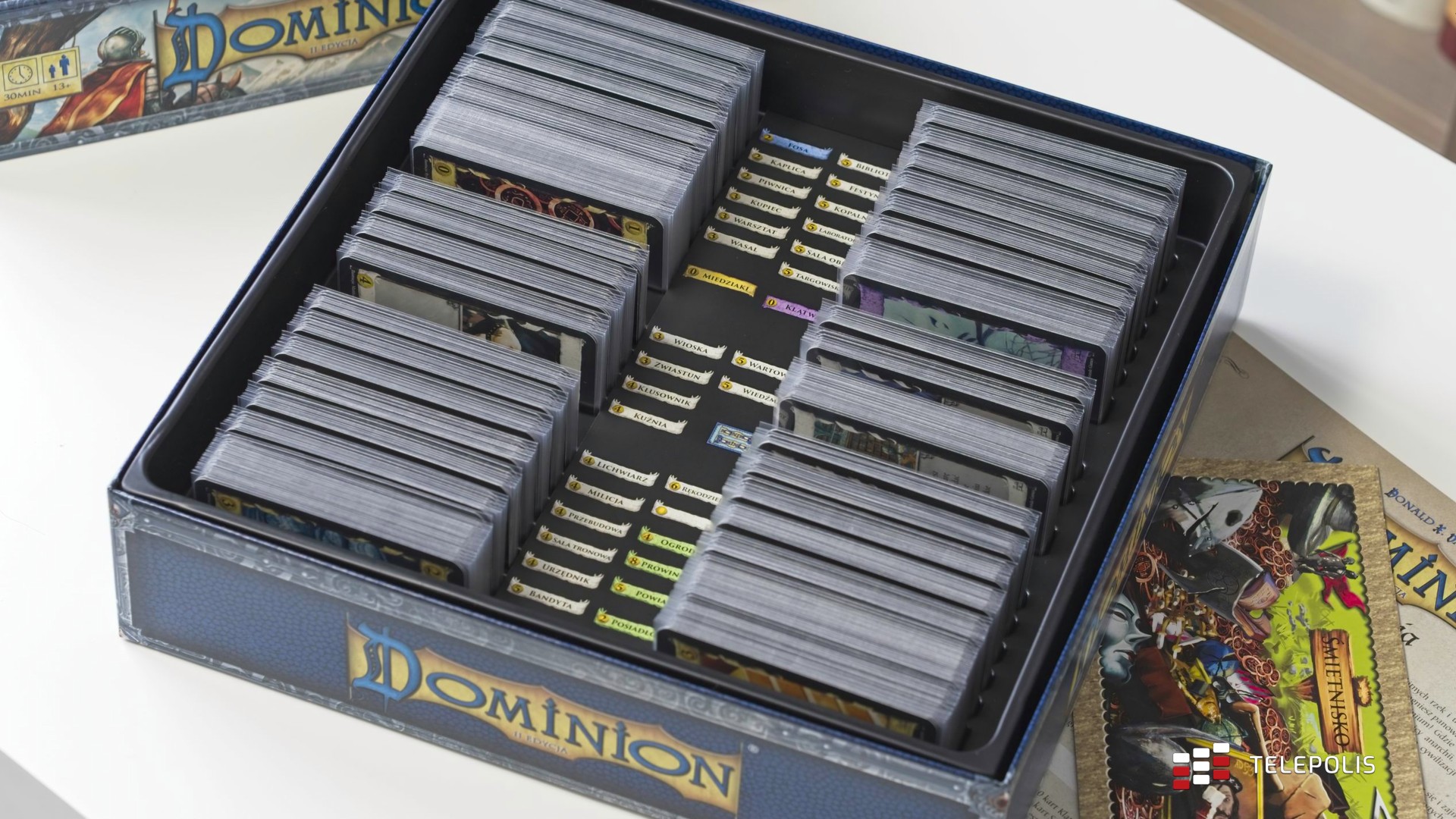 Dominion - legendarna karcianka, w którą trzeba zagrać