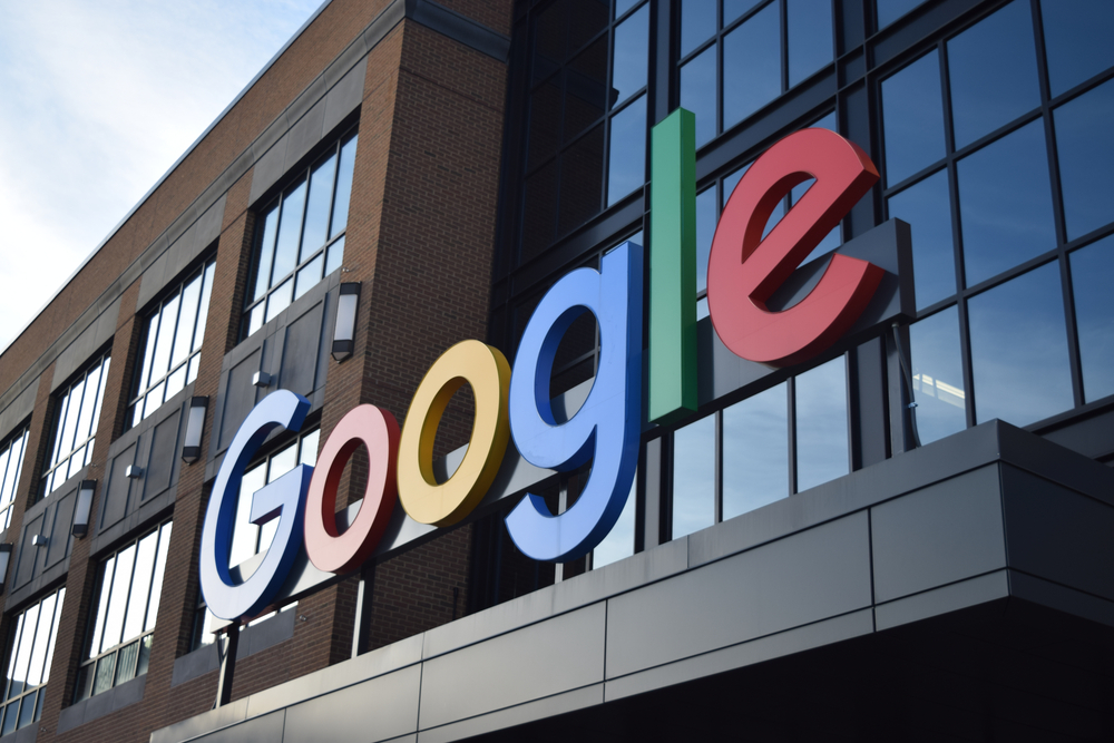 Google wygrzebuje trupa. Pozazdrościł konkurencji