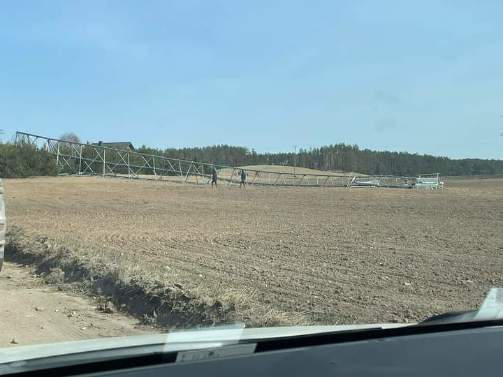 Foliarze przewrócili maszt telefonii komórkowej? Policja szuka sprawców