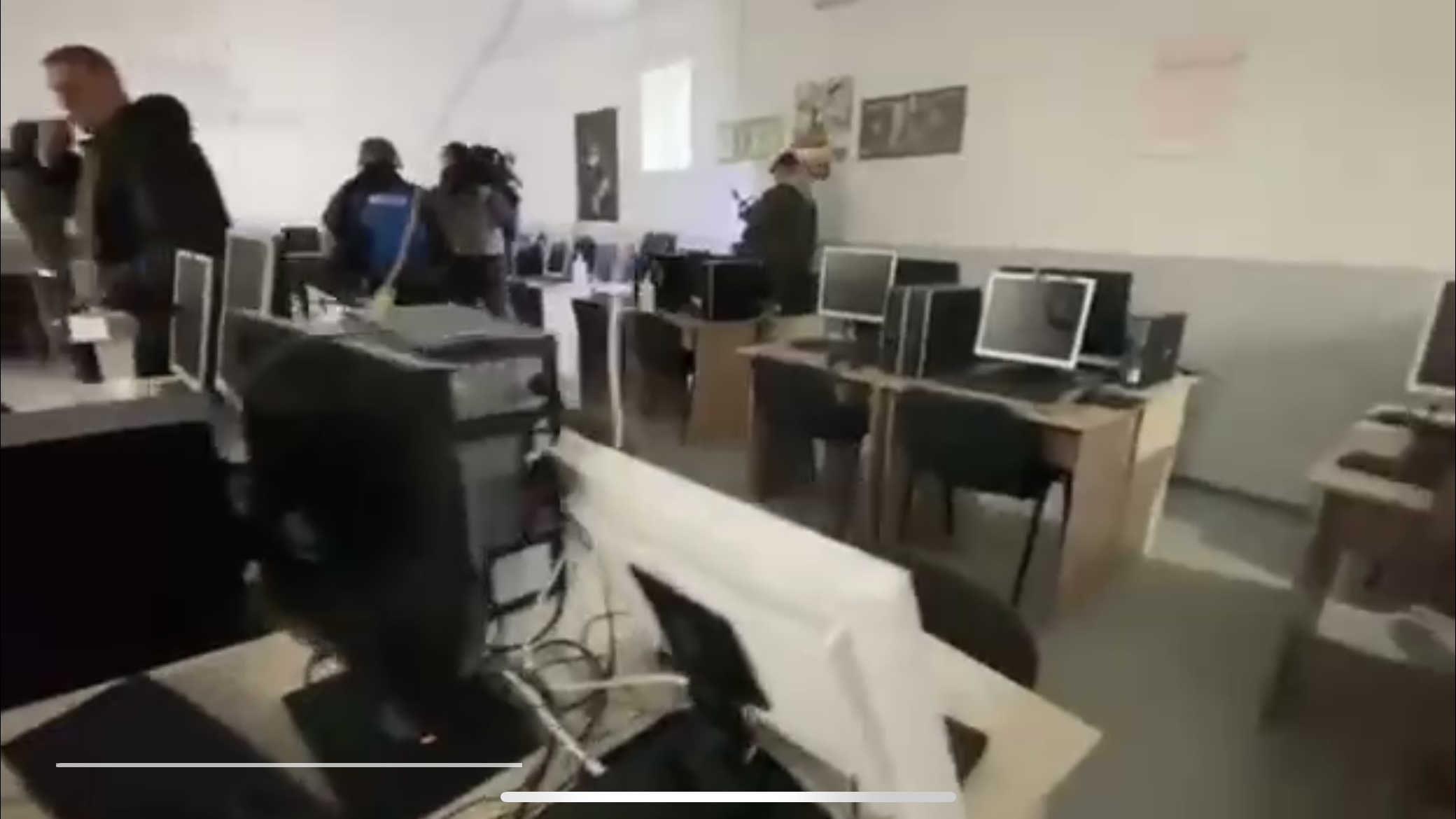 Dzwoni nieznany numer? Telemarketerzy wyjaśnieni (wideo)