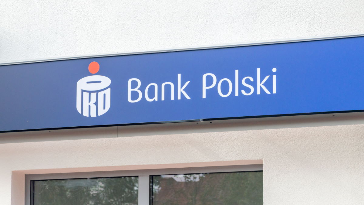 Tak okradają klientów PKO BP. Bank radzi jak się chronić