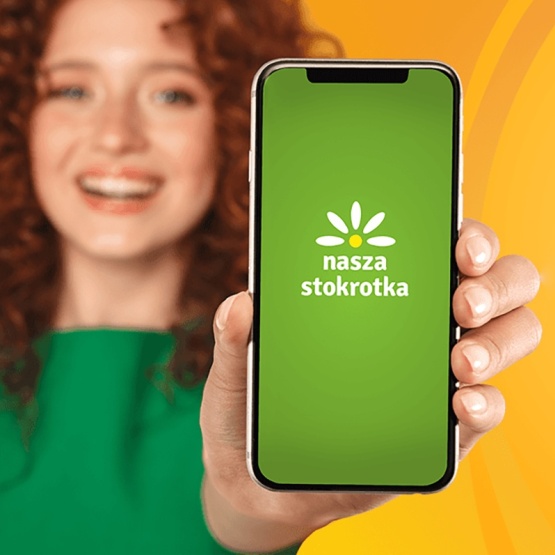 Stokrotka chwali się aplikacją. Korzysta z niej pół miliona osób