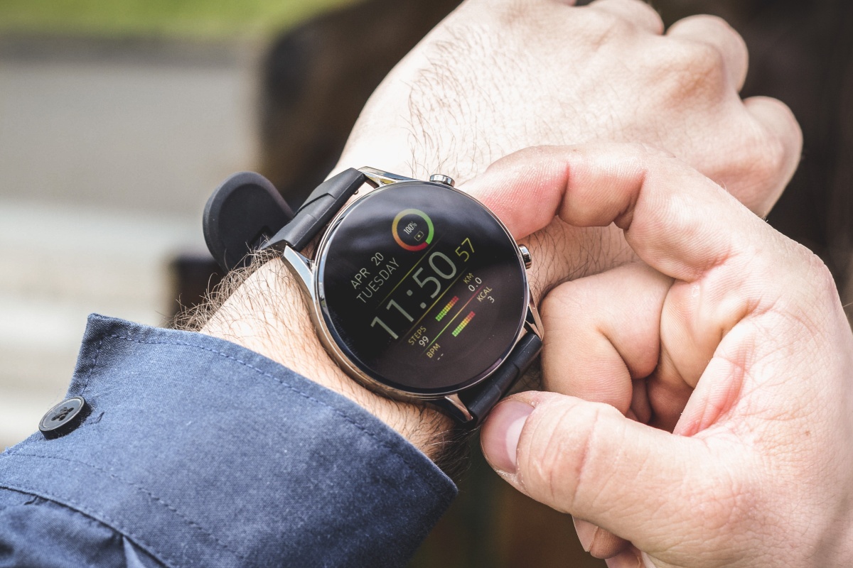 Maxcom FW54 Iron – solidny smartwatch za małe pieniądze