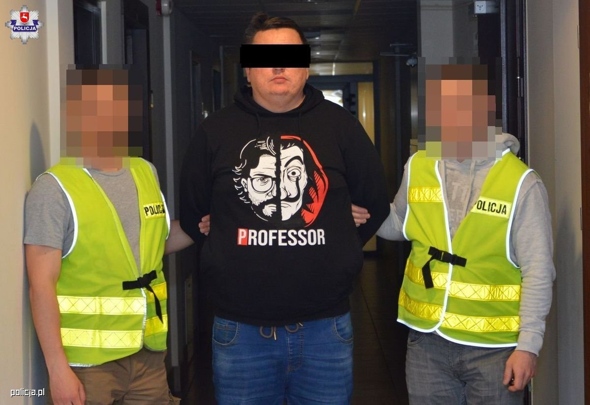 Zamość. Popularny błąd kosztował kobietę 18 tys. zł