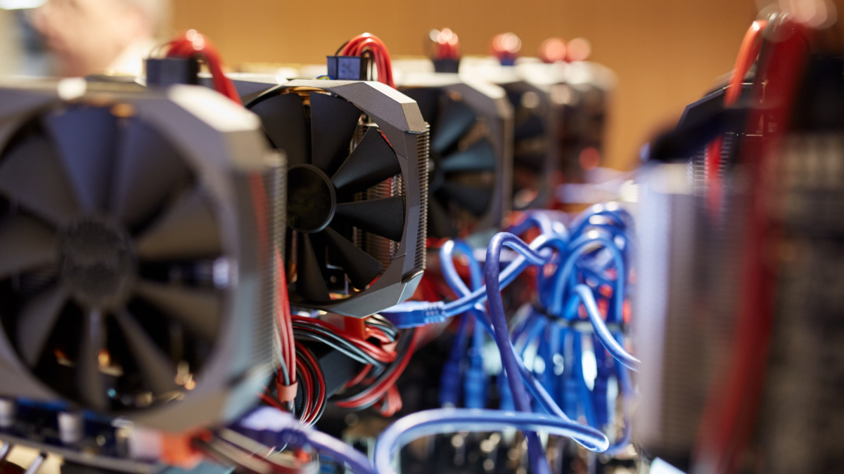 Górnicy kryptowalut w panice wyprzedają karty graficzne