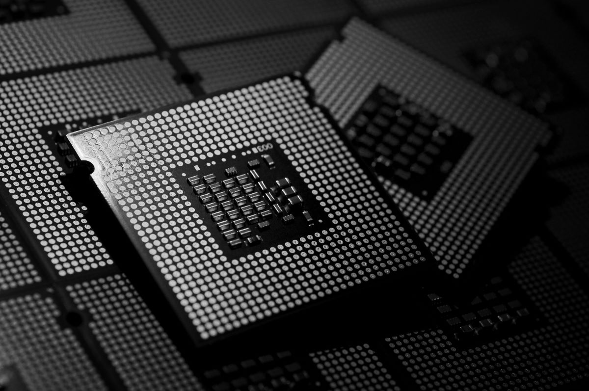 Intel Core i9-13900 przetestowany. Bije na głowę swojego poprzednika