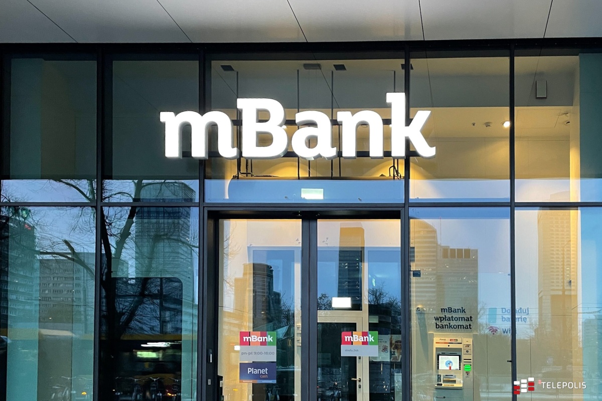mBank z kilkoma nowościami. Przydadzą się na wakacjach