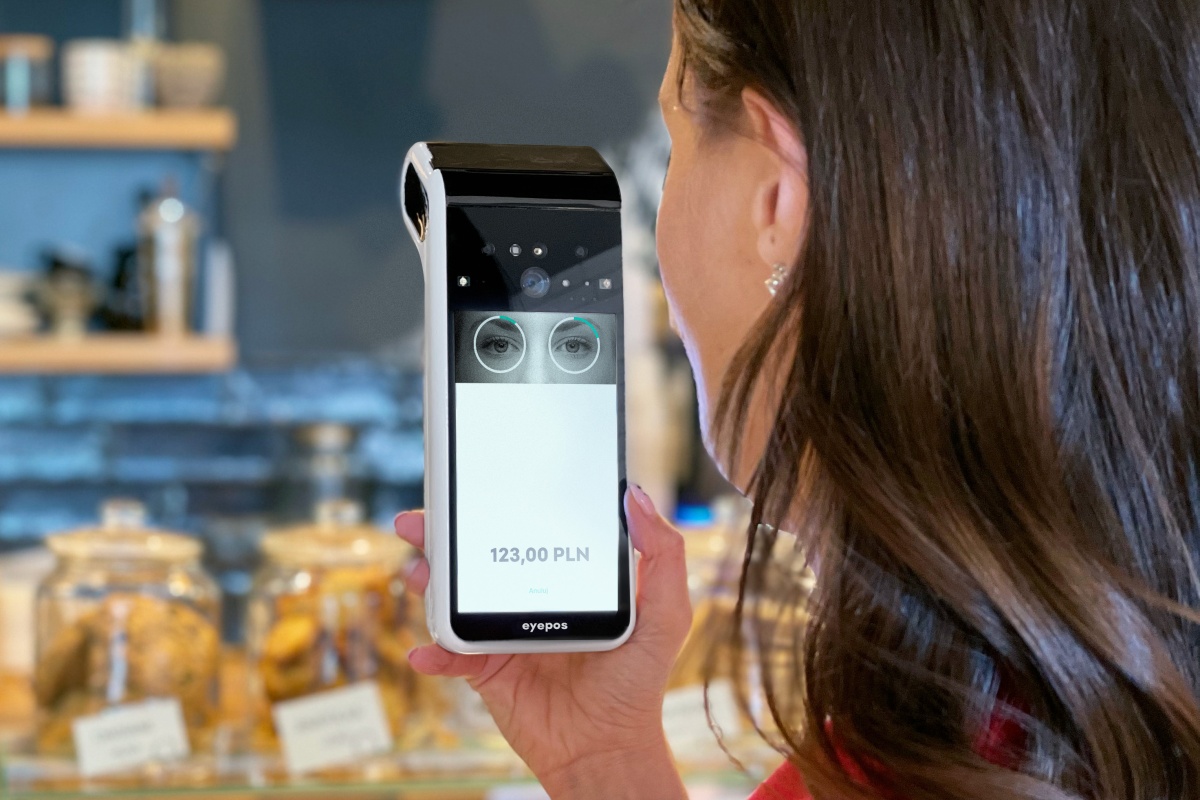 PayEye 2.0 łączy biometrię oka z rozpoznawaniem twarzy