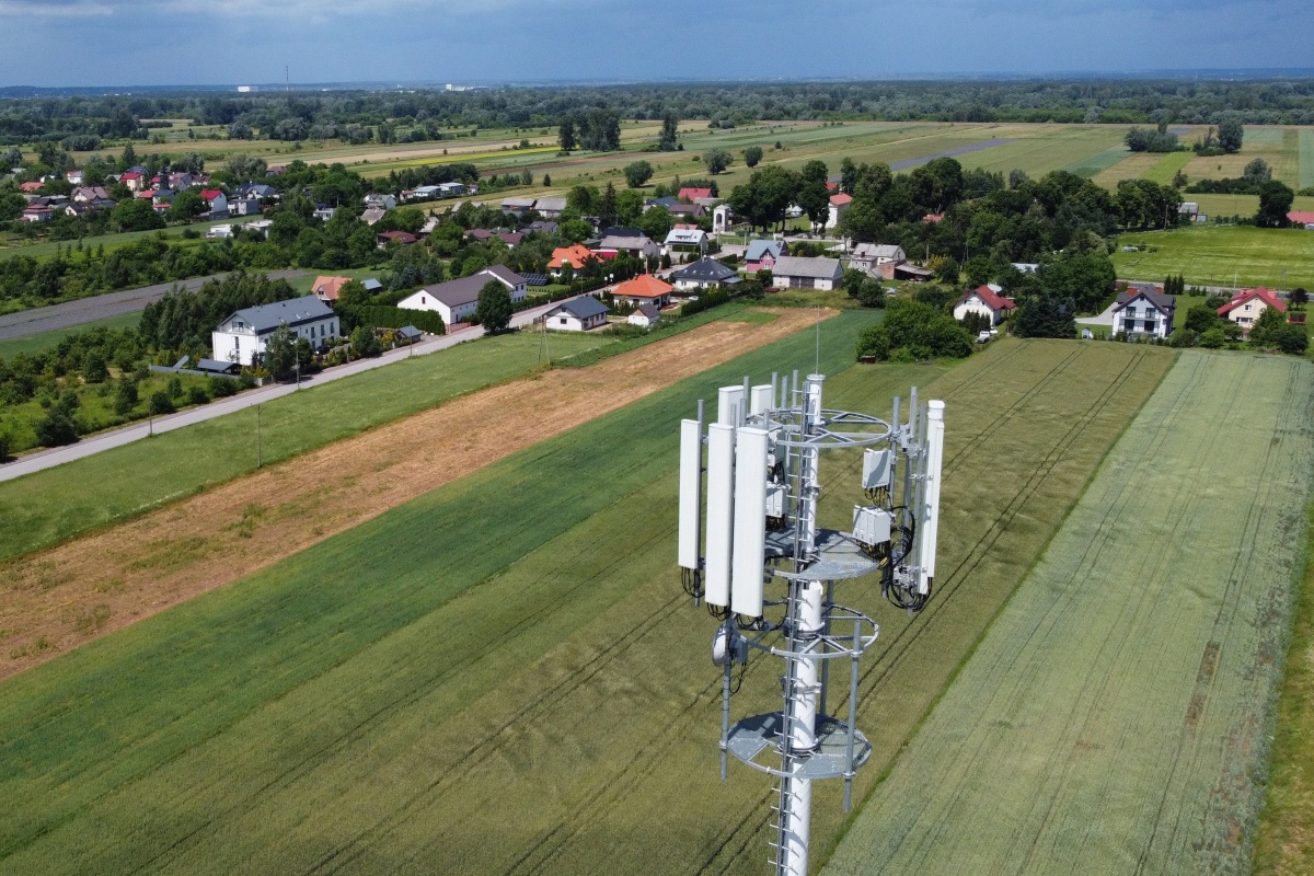 Play rośnie jak na drożdżach. Pękła okrągła liczba
