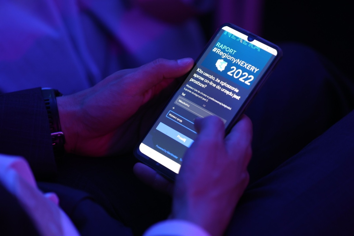 Raport #RegionyNEXERY2022 – szybki Internet to podstawa