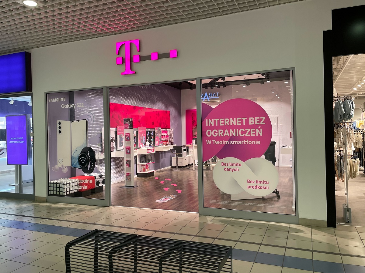 T-Mobile chce dotrzeć do młodzieży. Zatrudnią trzech influencerów