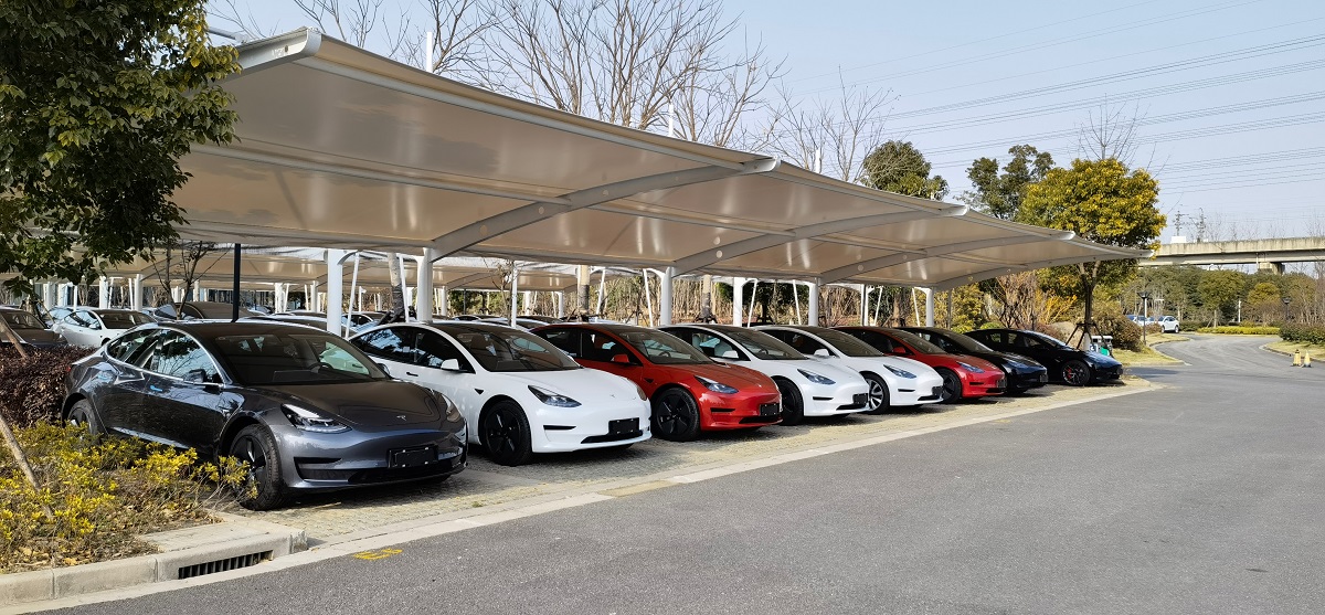 Tesla: Chińczycy muszą poprawiać po Niemcach
