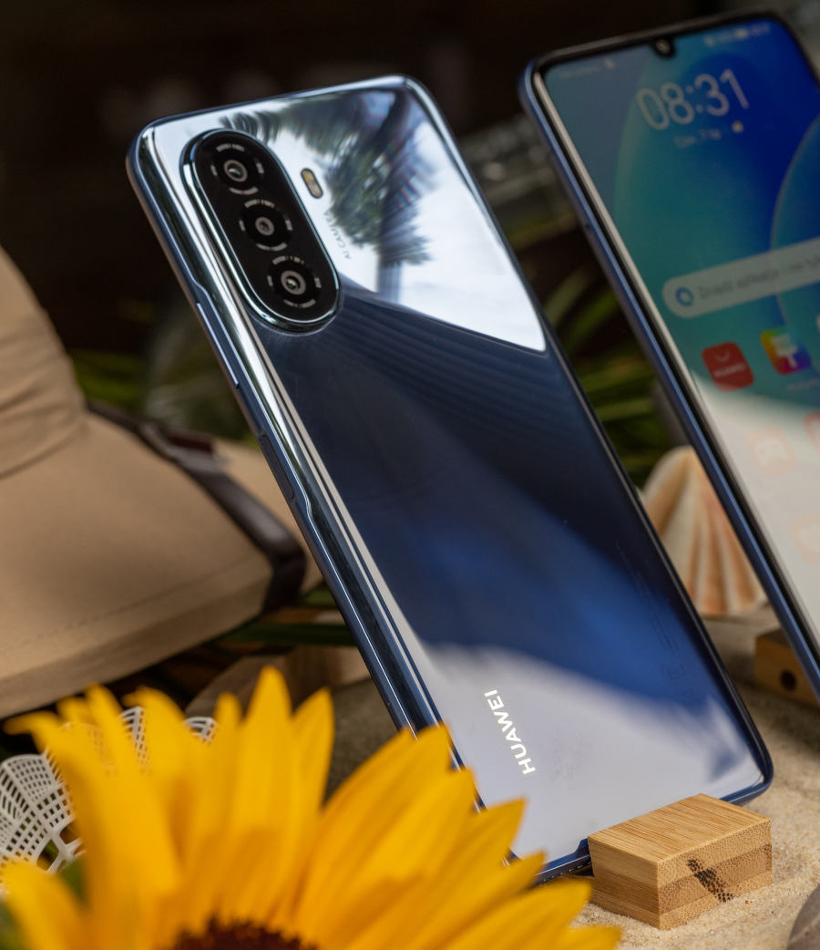 Huawei Nova Y70 i Nova Y90 debiutują w Polsce. W bonusie Huawei Band 7