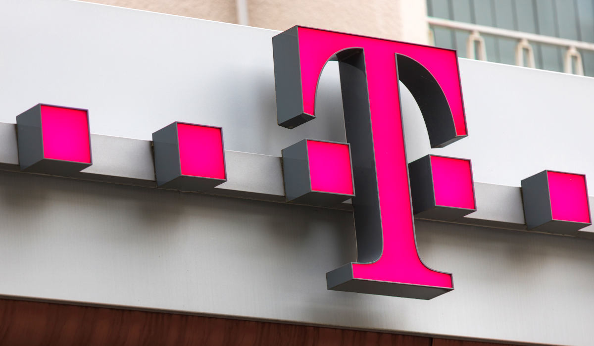 T-Mobile: samodzielnie zarejestruj kartę SIM. Zrobisz to w aplikacji